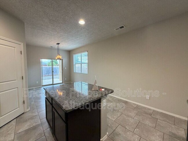 Building Photo - 7005 Silver Moon Rd