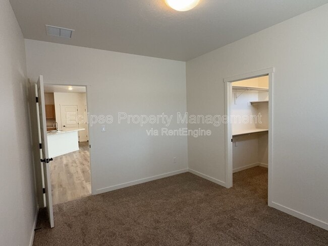 Building Photo - 2638-B 1/2 B 1/2 Rd