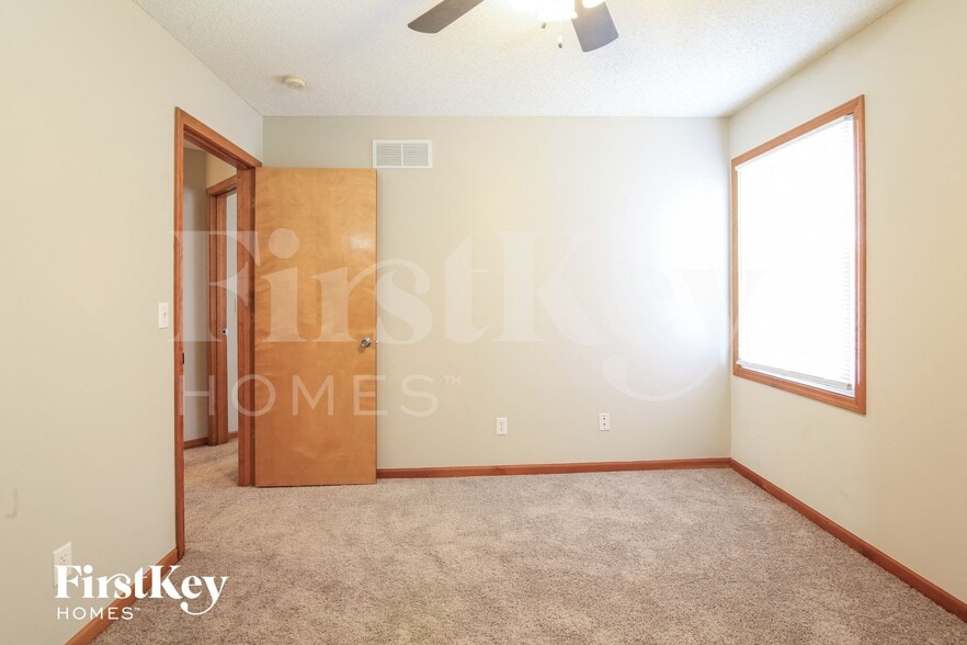 Building Photo - 17265 W 156th Terrace