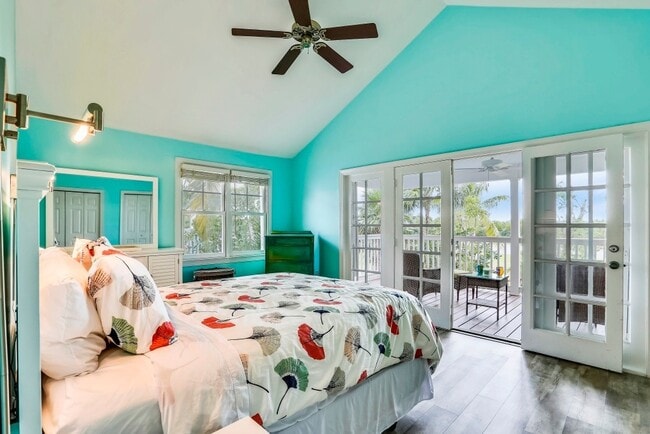 Building Photo - $500 OFF FIRST MONTH-Beautifully Furnished 3 Bed 2.5 Bath Home in the Sanctuary of the Key West G...