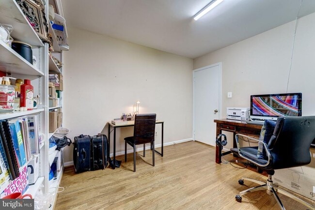 Building Photo - 10108 Donegal Ct