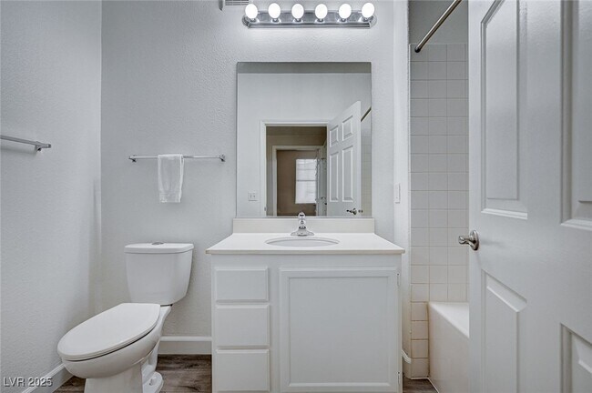 Building Photo - 75 N Valle Verde Dr