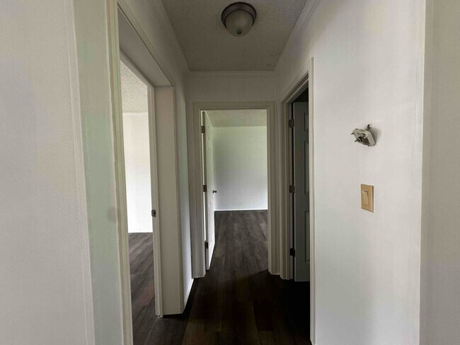 Building Photo - 1120 Spring Garden Rd