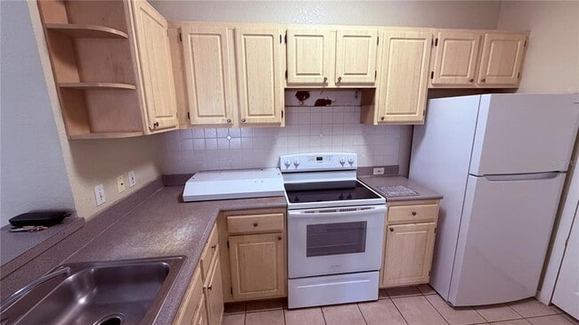 Building Photo - 2705 Maitland Crossing Way