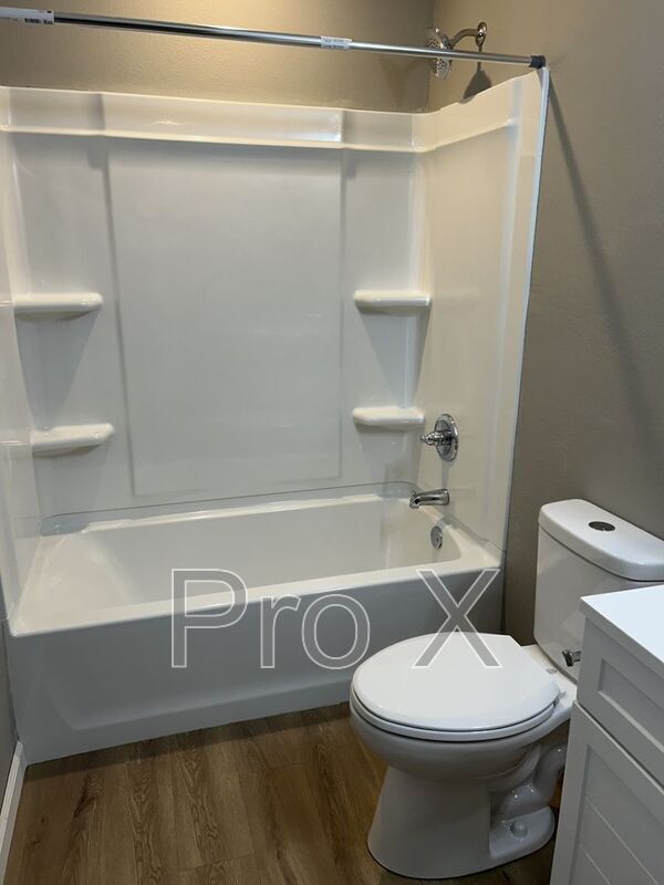 Building Photo - 716 Columbus St