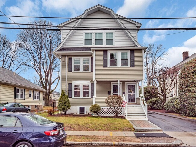 Primary Photo - 283 Ash St