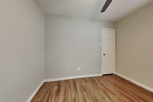 Building Photo - 16716 Foursquare Dr