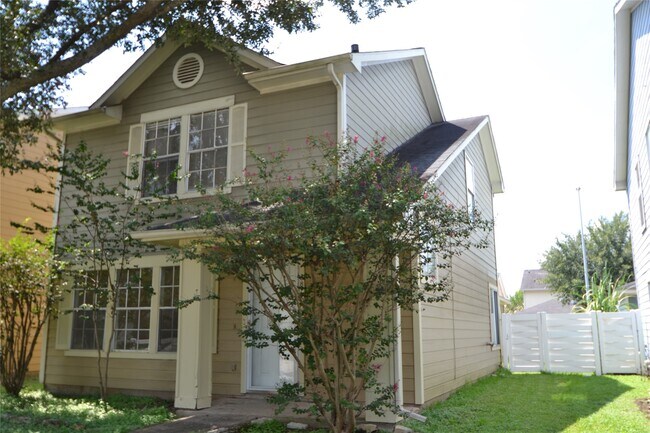 Building Photo - 3811 E Traditions Ct