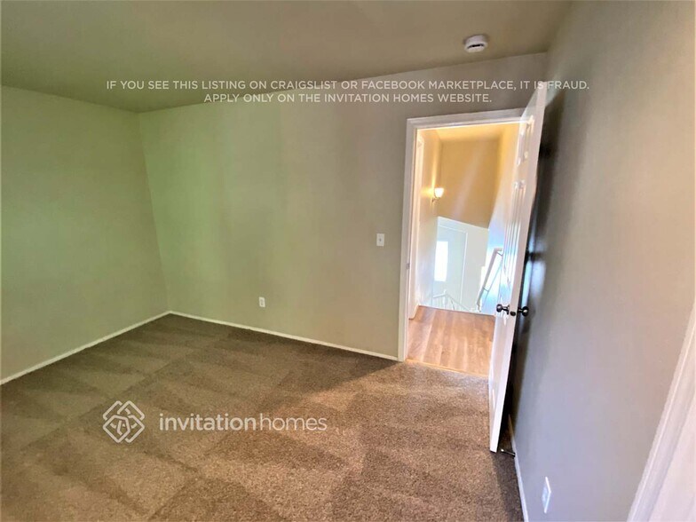 Building Photo - 1601 58th Ave Ct N E