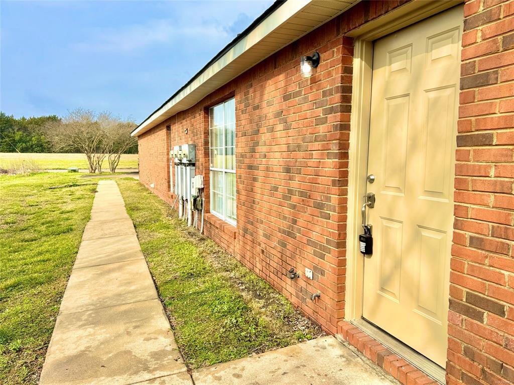 Building Photo - 5931 Brewbaker Blvd