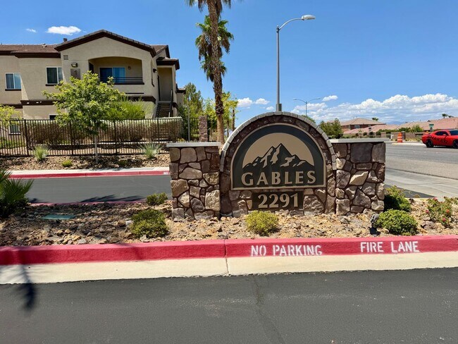 Building Photo - lowest price rental in henderson
