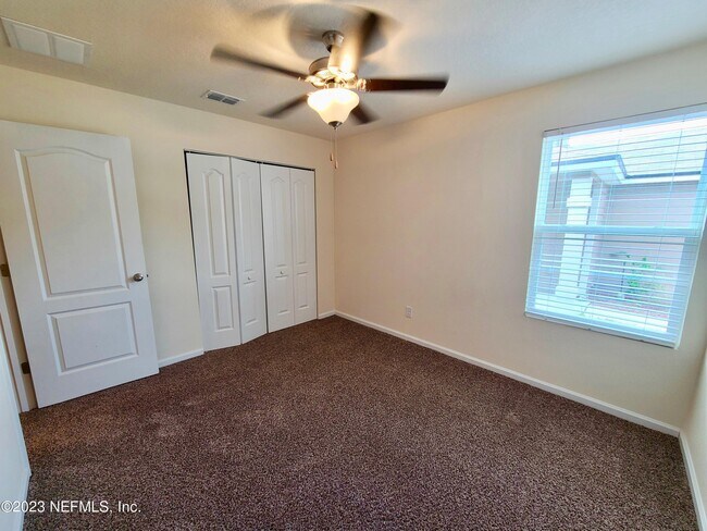 Building Photo - 8387 Cape Fox Dr