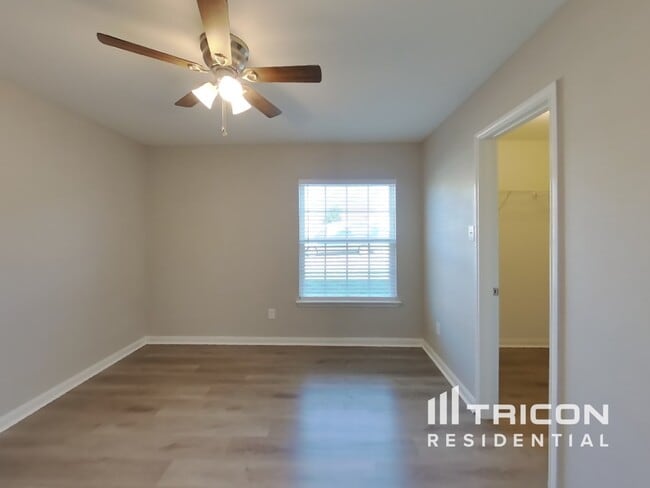 Building Photo - 1026 Barrymore Ln