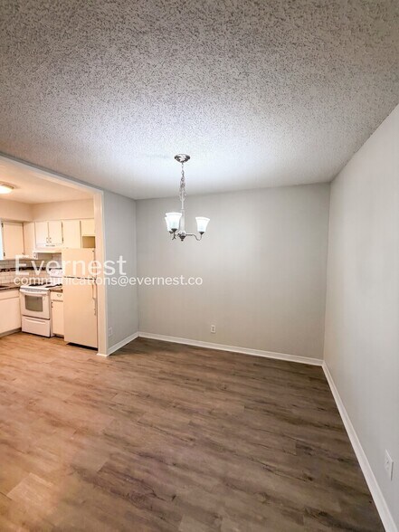 Building Photo - 4455 38th Terrace N