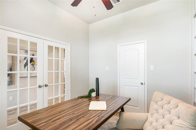 Building Photo - 30815 Berkshire Downs Dr