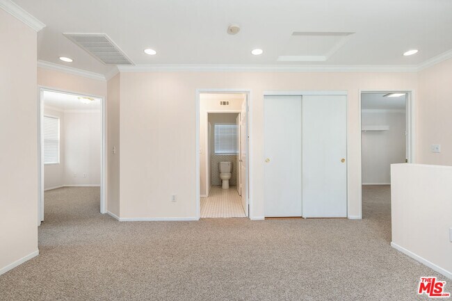 Building Photo - 1414 Kemmett Ct