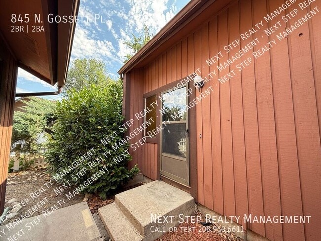 Building Photo - 845 N Gossett Pl