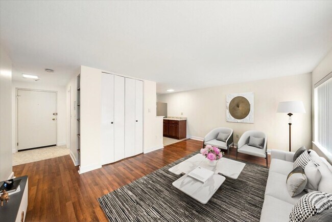 Building Photo - 260 Tremont St