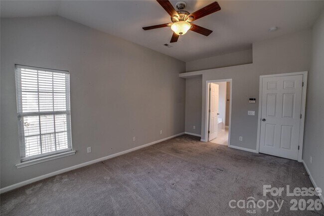 Building Photo - 6434 Gatesville Ln