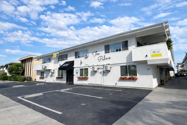 Building Photo - 3630 Midvale Ave