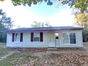 Building Photo - 804 Knollcrest-