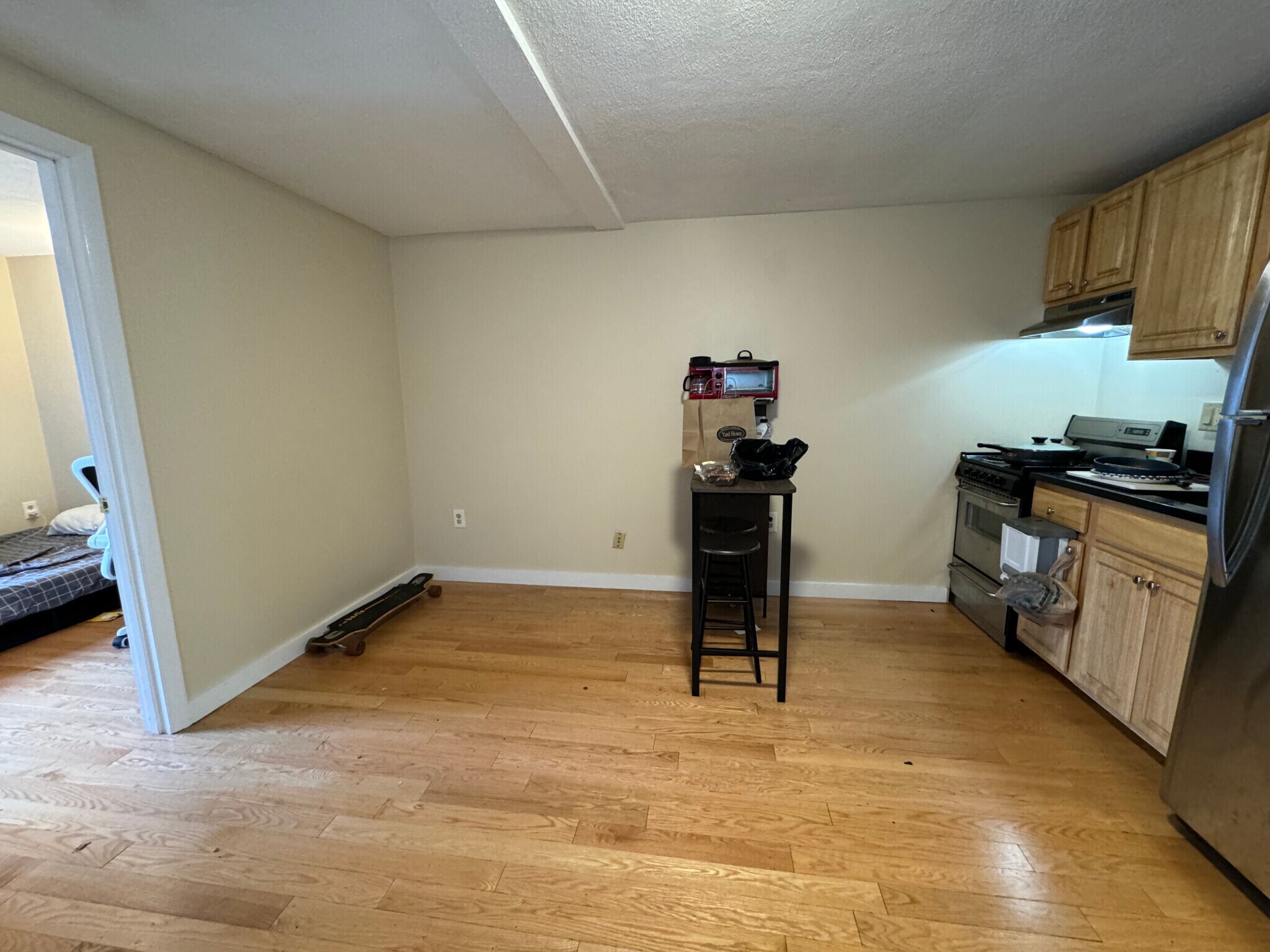 Building Photo - 385 Dorchester St