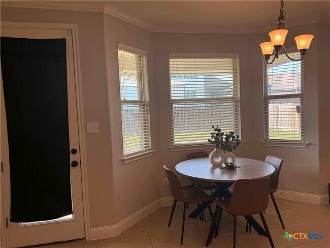 Building Photo - 6213 Morganite Ln