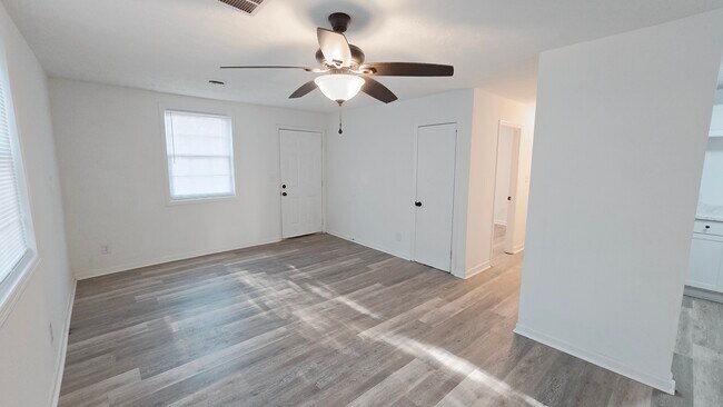 Building Photo - Monetta Apartments