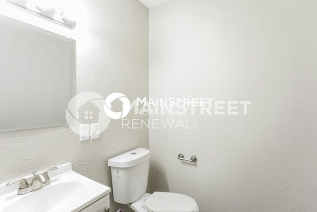 Building Photo - 3 Bedroom Pet-Friendly Home in KANSAS CITY...