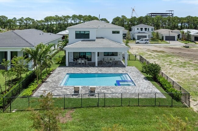 Building Photo - 13211 Artisan Cir