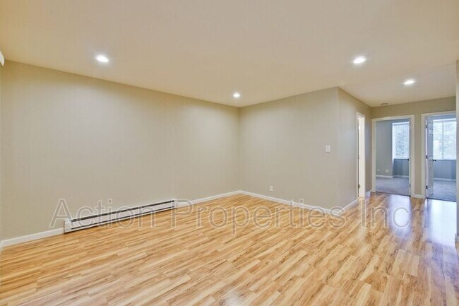 Building Photo - 505 Cypress Point Dr