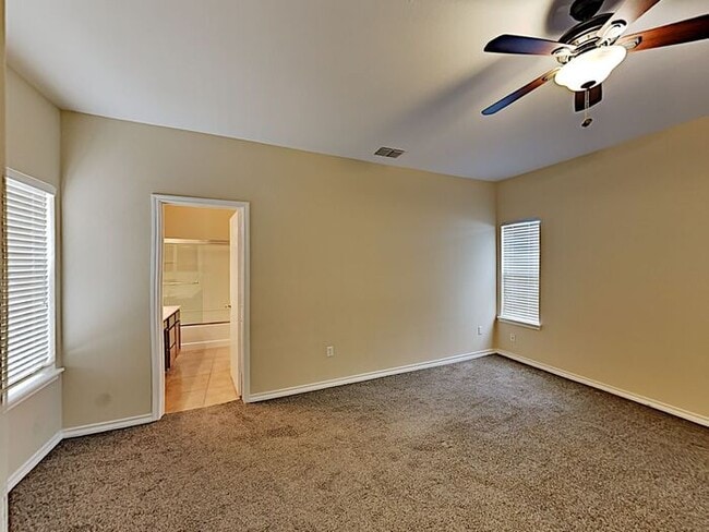 Building Photo - No Application Fees* $500 Off 1st Month - ...
