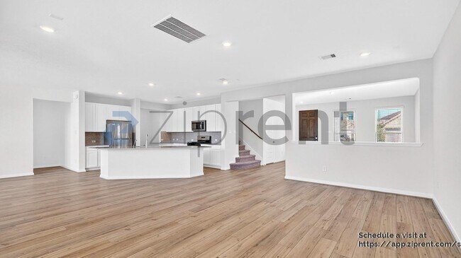 Building Photo - 7611 Coral Ky Dr