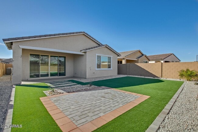 Building Photo - 2168 W Burnside Trail