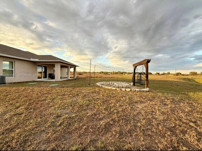 Building Photo - 7033 Waldo Cir