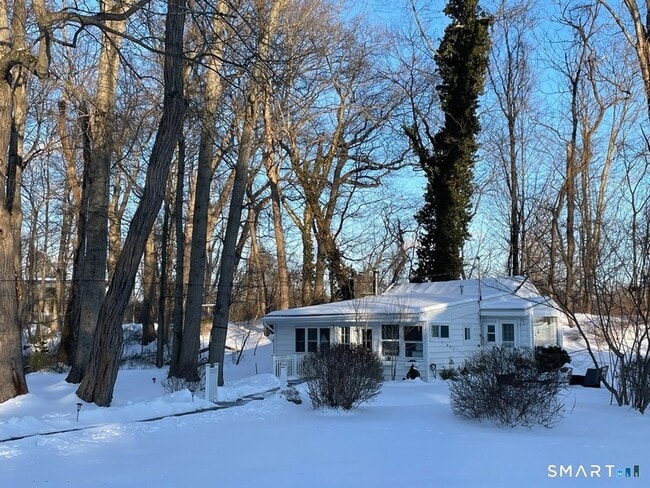 Building Photo - 44 Roseville Rd