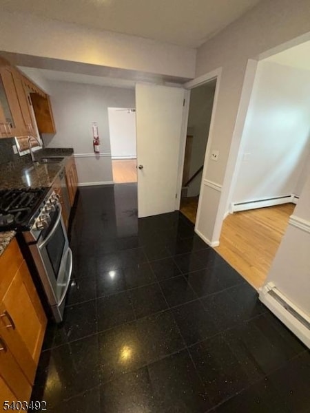 Building Photo - 134 Oak St