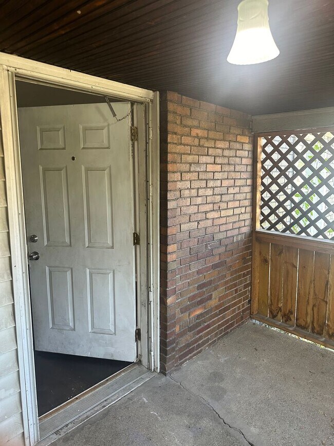 Building Photo - 1206 Edgemont Ave