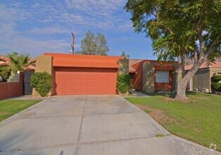 Building Photo - 51830 Avenida Navarro