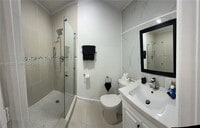 Building Photo - 16330 SW 107th Ave