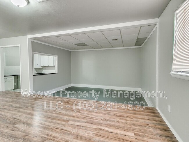 Building Photo - 1605 Cynthia Dr