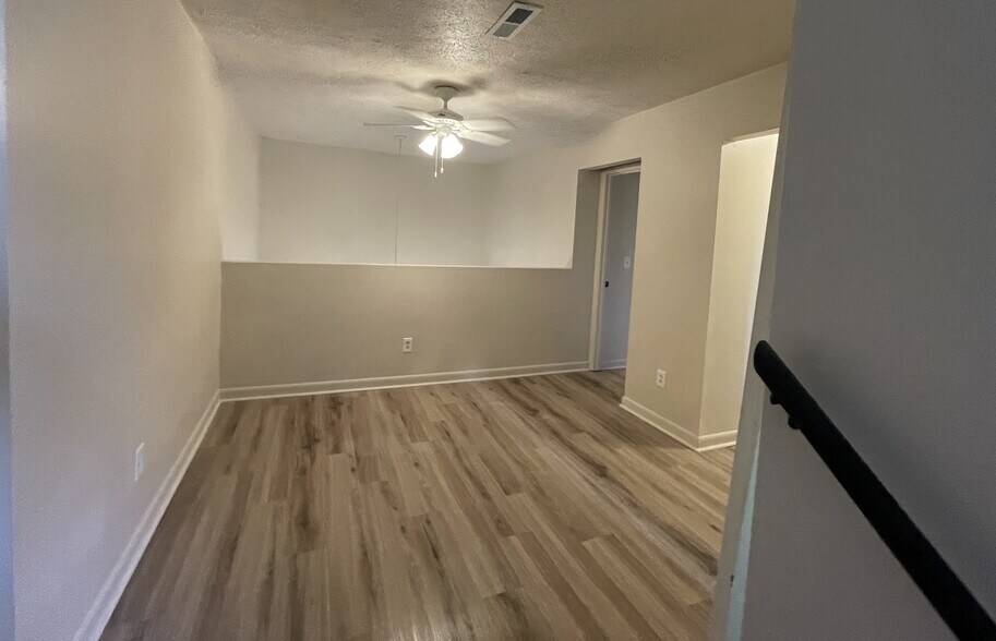 Loft - 5304 Hunters Point Ct