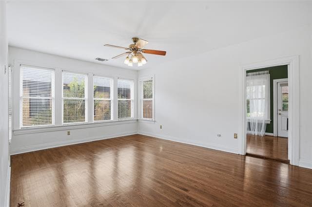 Building Photo - 1039 N Winnetka Ave