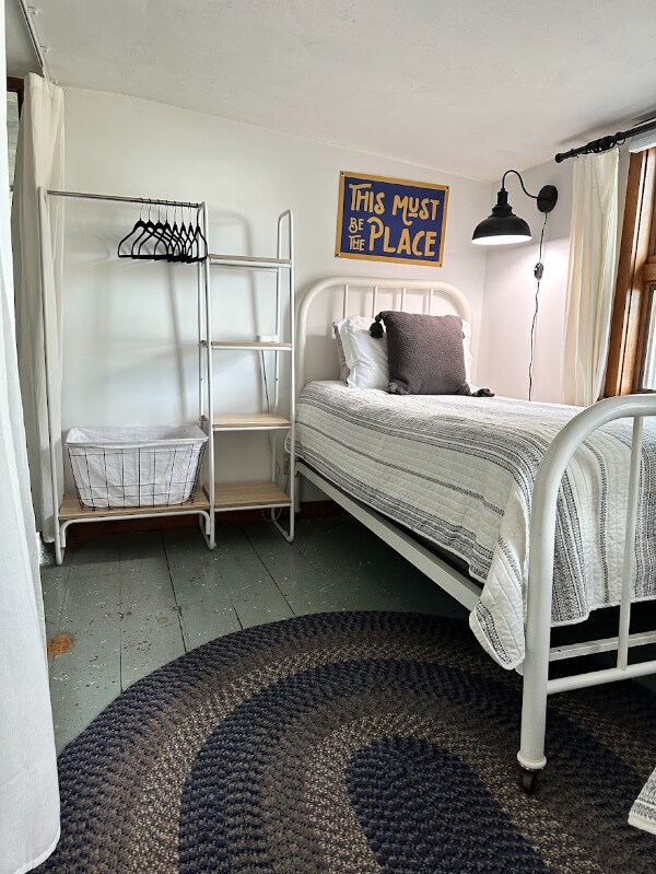 Building Photo - 11 Lower Beach Rd