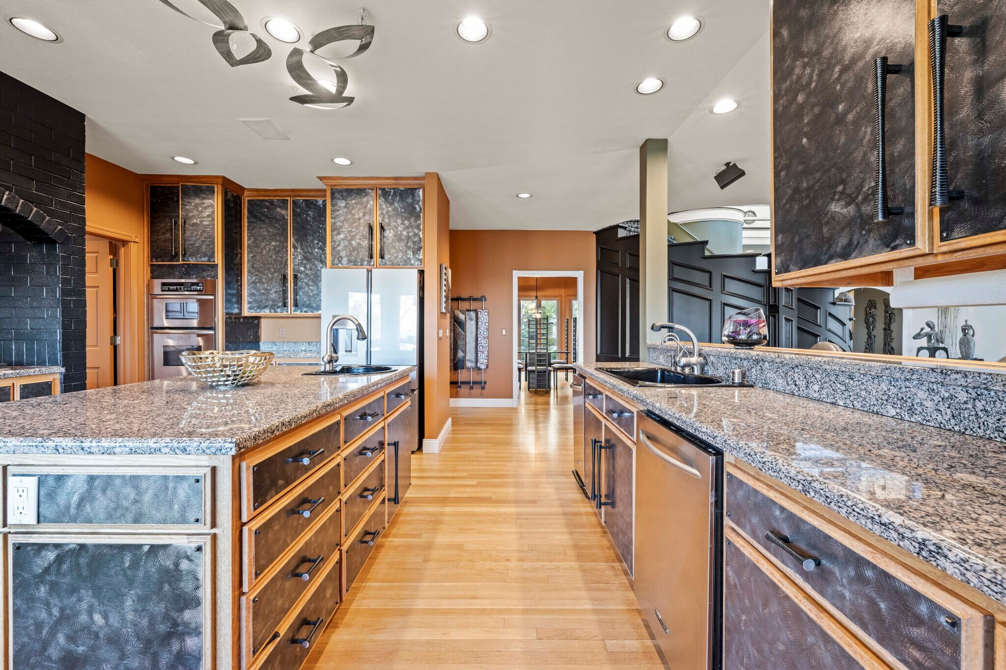 Building Photo - 8985 Vista de Lago Ct