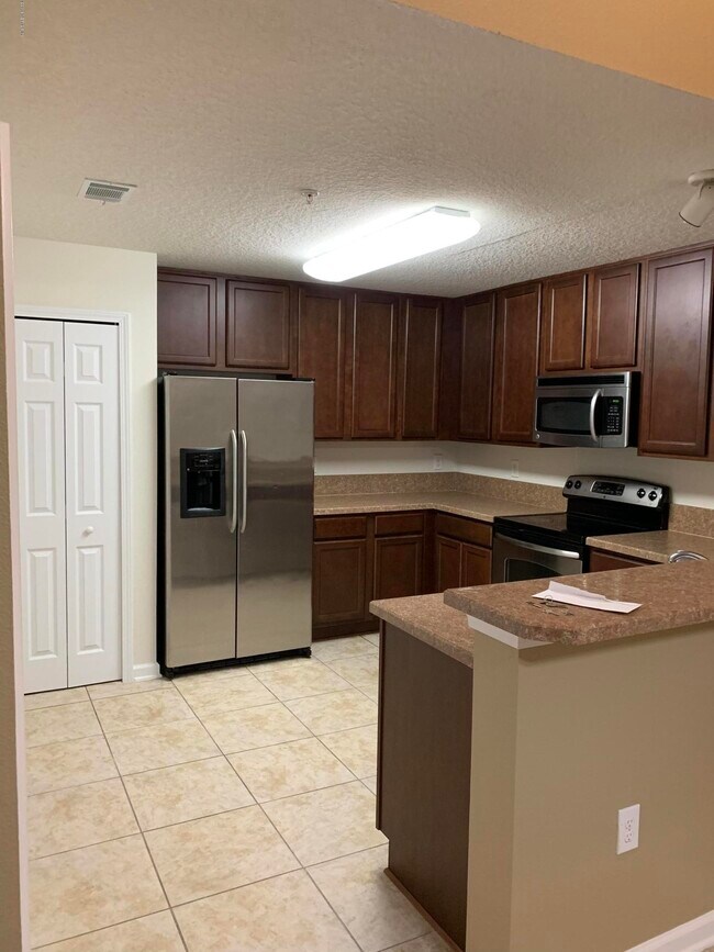 Building Photo - 5775 Ortega View Way