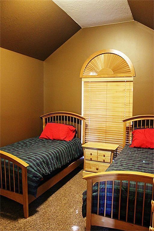 Building Photo - 17726 Memorial Springs Dr