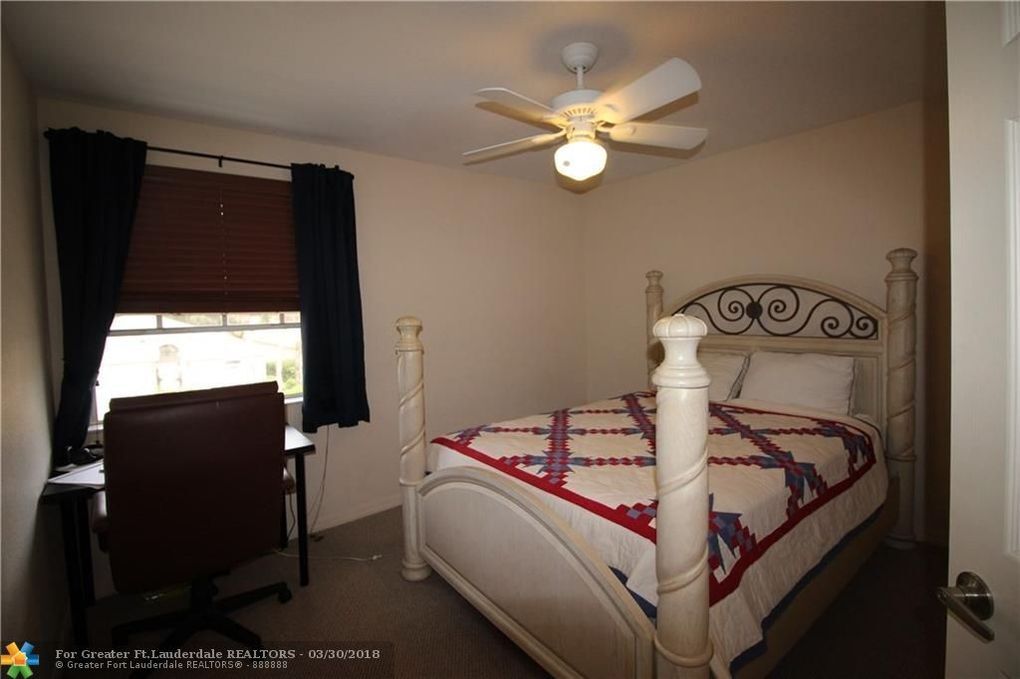 Building Photo - 11126 Harbour Springs Cir