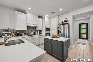 Building Photo - 14422 Hondo Knot