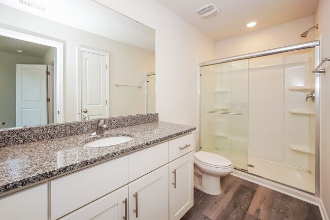 Building Photo - Brand New Townhome | 3 BR/3.5BA | 1-Car Garage | Near Downtown Mooresville